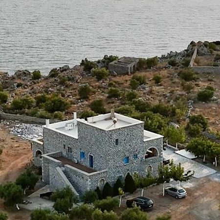 Yulie'S Orama Apartment Areopoli Exterior photo