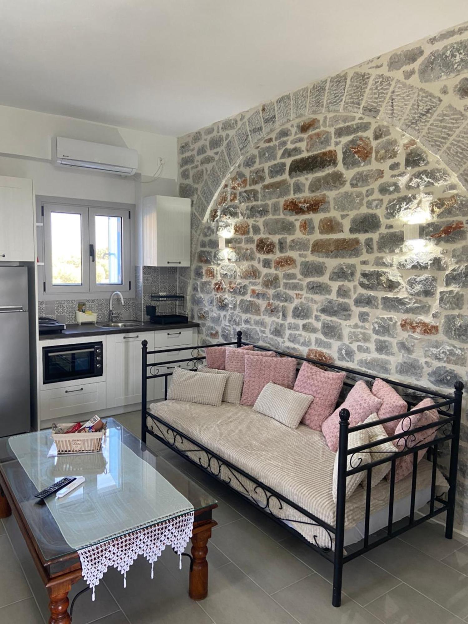Yulie'S Orama Apartment Areopoli Exterior photo
